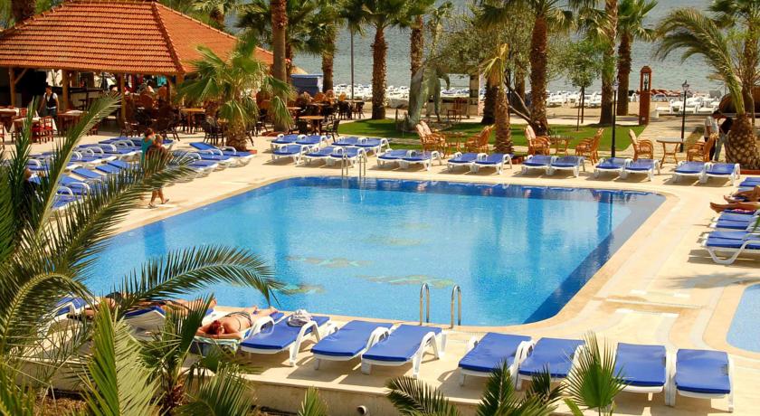 Nagi Beach Hotel